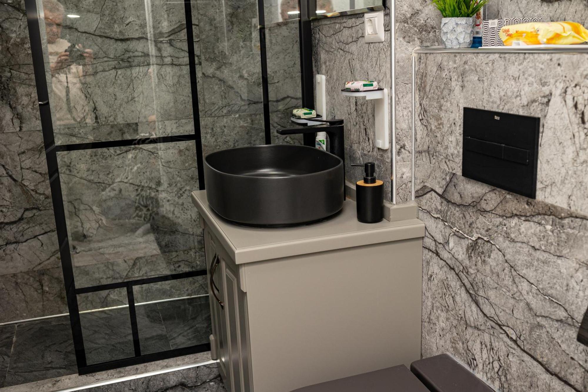 Apartament In Gura Humorului Luaran gambar